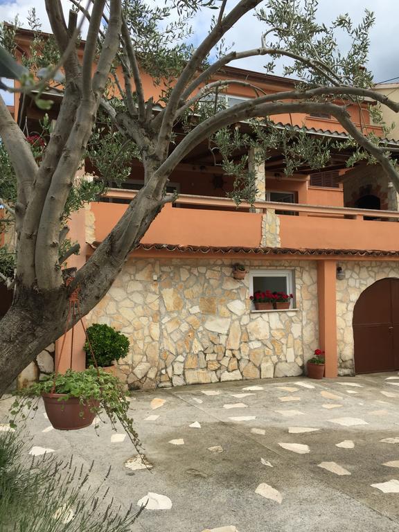 Guesthouse Tariba Супетарска-Драга Экстерьер фото
