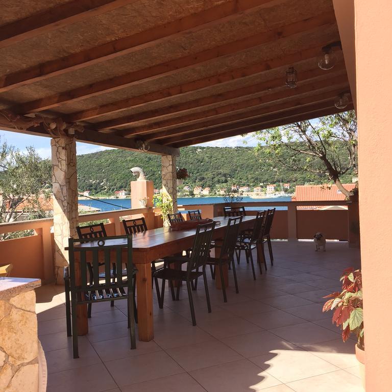 Guesthouse Tariba Супетарска-Драга Экстерьер фото