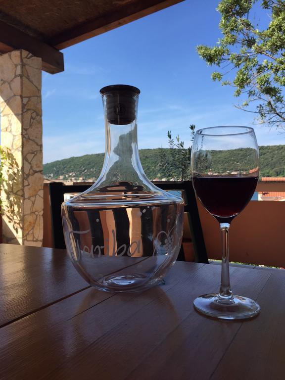 Guesthouse Tariba Супетарска-Драга Экстерьер фото